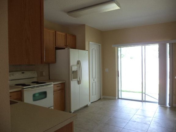 5th image of 16221 Swan View Cir