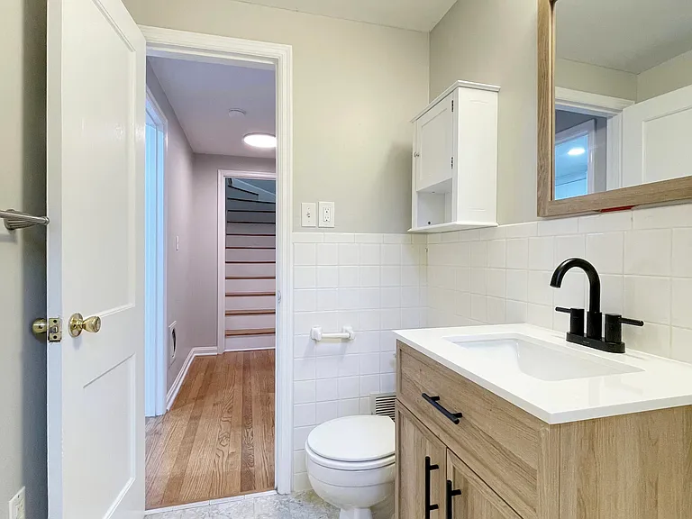7318 Rosewood St — Photo 21