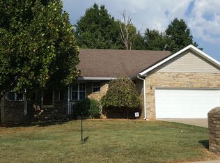 3853 W Lark St, Springfield, MO 65810