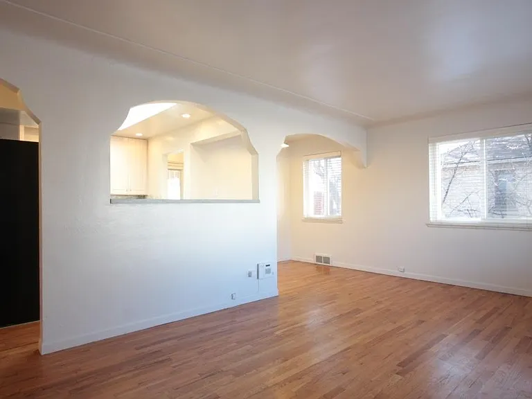 2028 Meade St — Photo 4
