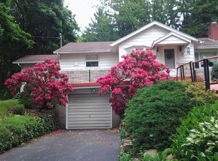 3477 Reservoir Rd, Hellertown, PA 18055