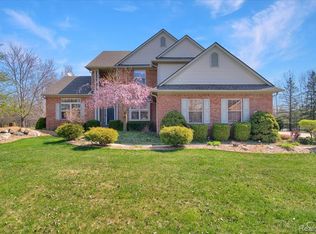 2565 River Woods Dr N, Canton, MI 48188