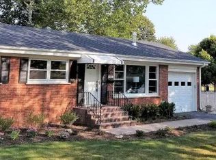 415 S Mount Prospect Rd, Des Plaines, IL 60016