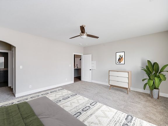 5th image of 68 Mozart Ln #1101