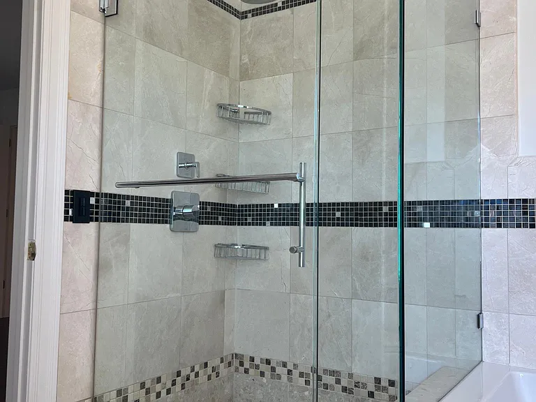 2108 Hillside Dr — Photo 31