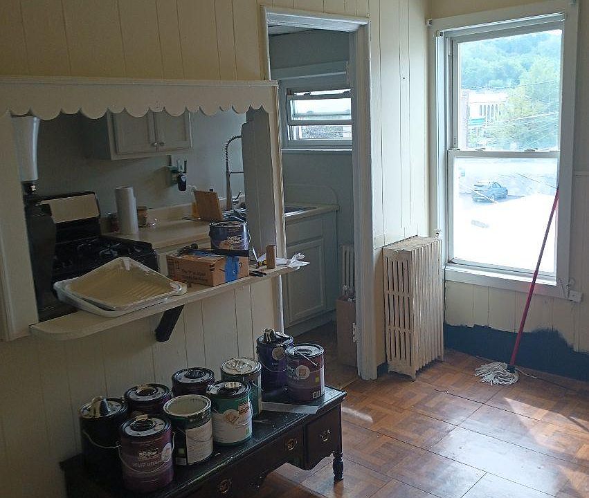 1st image of 5 Saint Pauls Pl APT 4