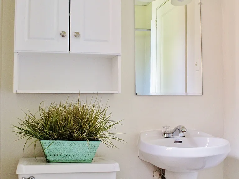 1 Oaks Ln #1 — Photo 7