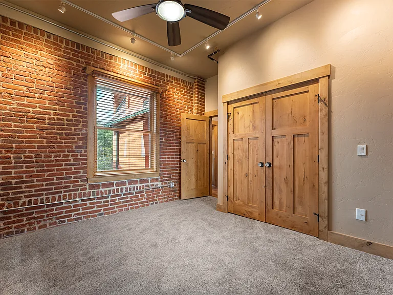 1128 N Grant St #200 — Photo 21