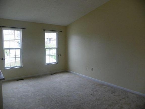 4th image of 4427 Bresser Ct