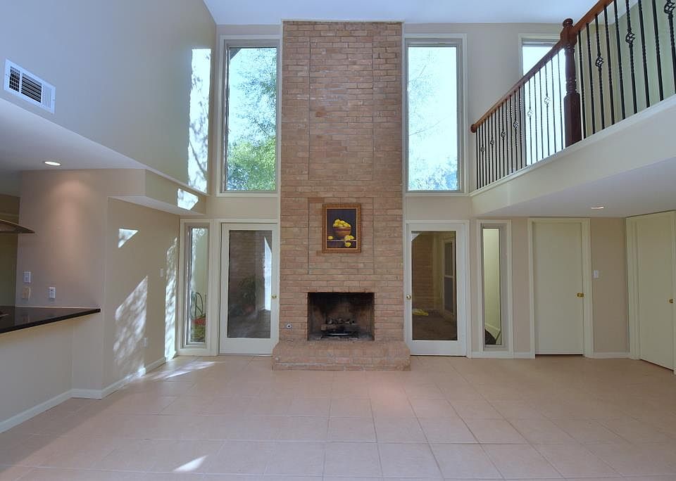 1st image of 15613 Memorial Dr #17