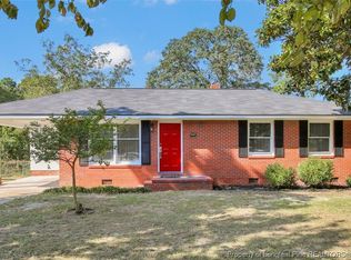 321 Longview Dr, Fayetteville, NC 28311