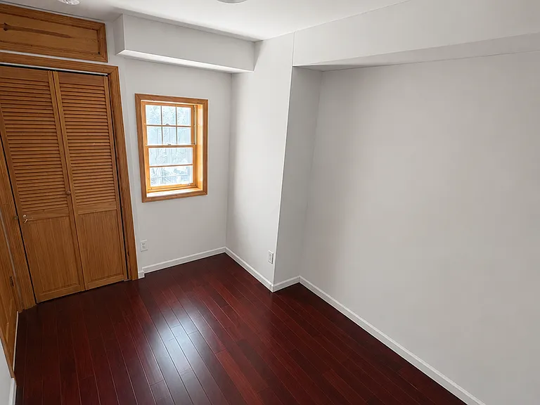 1028 Brandywine St — Photo 8