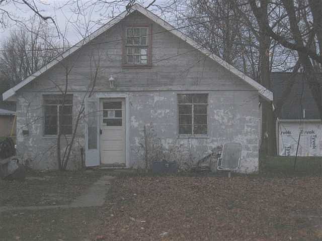 2nd image of 12526 W Windsor Rd