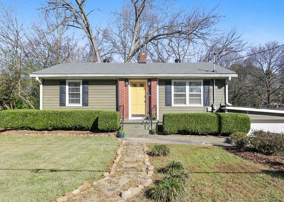 1st image of 993 Manor Dr SE