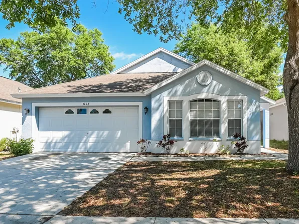 3208 Summer Cruise Dr, Valrico, FL 33594