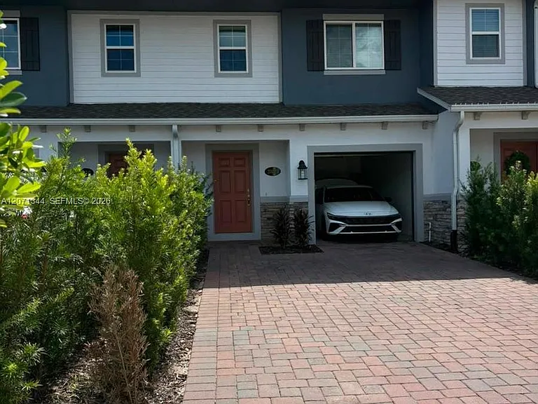 2835 Narcoossee Commons Way — Photo 1