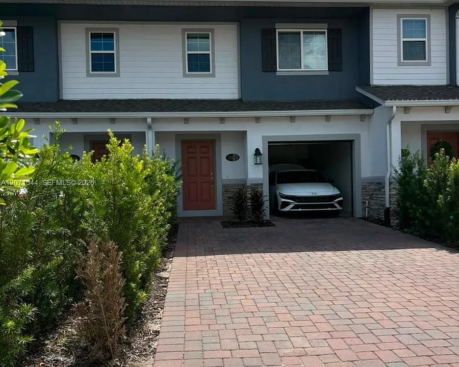 2835 Narcoossee Commons Way