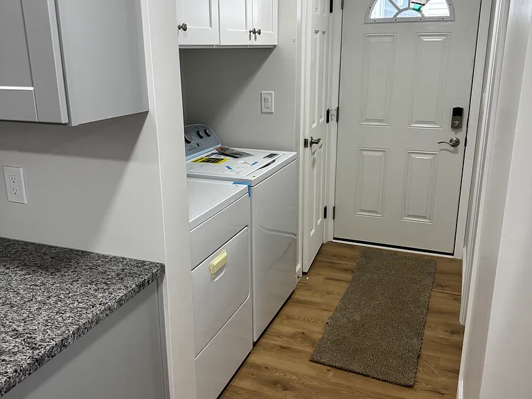 415 McKinley Ave #B — Photo 4