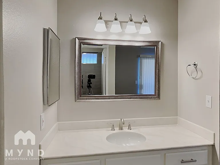 1602 Mapleleaf St — Photo 11