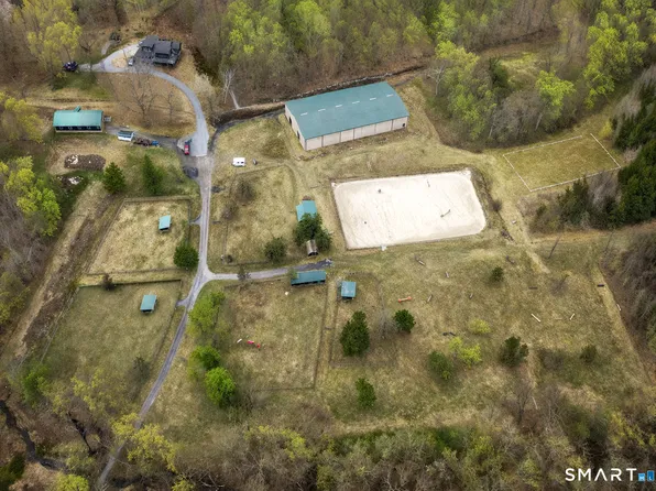 76 Cowles Road, Woodbury, CT 06798