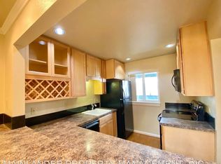4990 SW Landing Dr APT 303, Portland, OR 97239