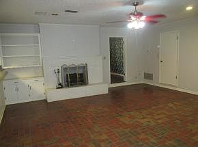 3rd image of 3611 Raguet St