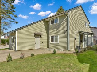 7390 129th St, Surrey, BC V3W7B8