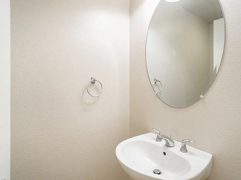 1865 Garzoni Pl — Photo 25