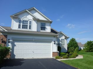 32 Twickenham Ct, Algonquin, IL 60102