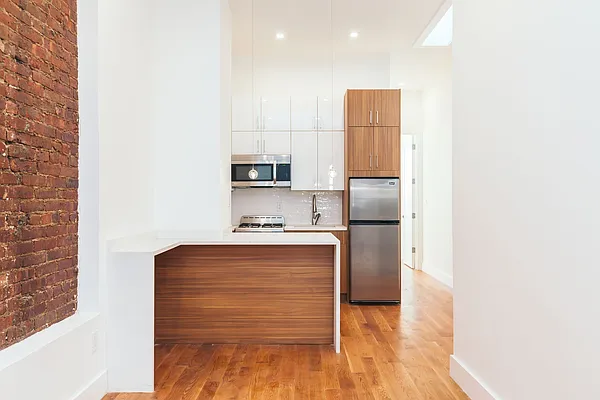 Rented by Nooklyn NYC LLC | media 15