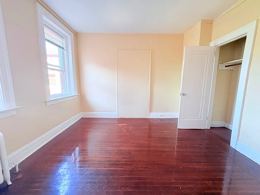 2 bed, 900 sqft, $1,425 — Photo 3