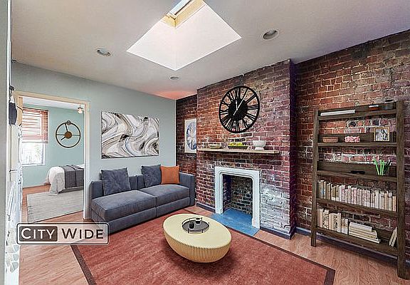 2nd image of 309 E 9th St APT 5C