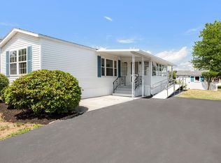 85 Amherst Ave, Taunton, MA 02780