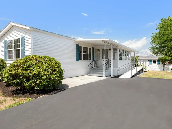 85 Amherst Ave, Taunton, MA 02780