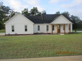 172 Belmont Dr, Leesburg, GA 31763