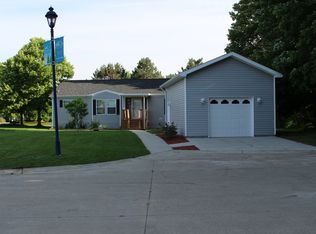 2737 Coral Ct, Lapeer, MI 48446