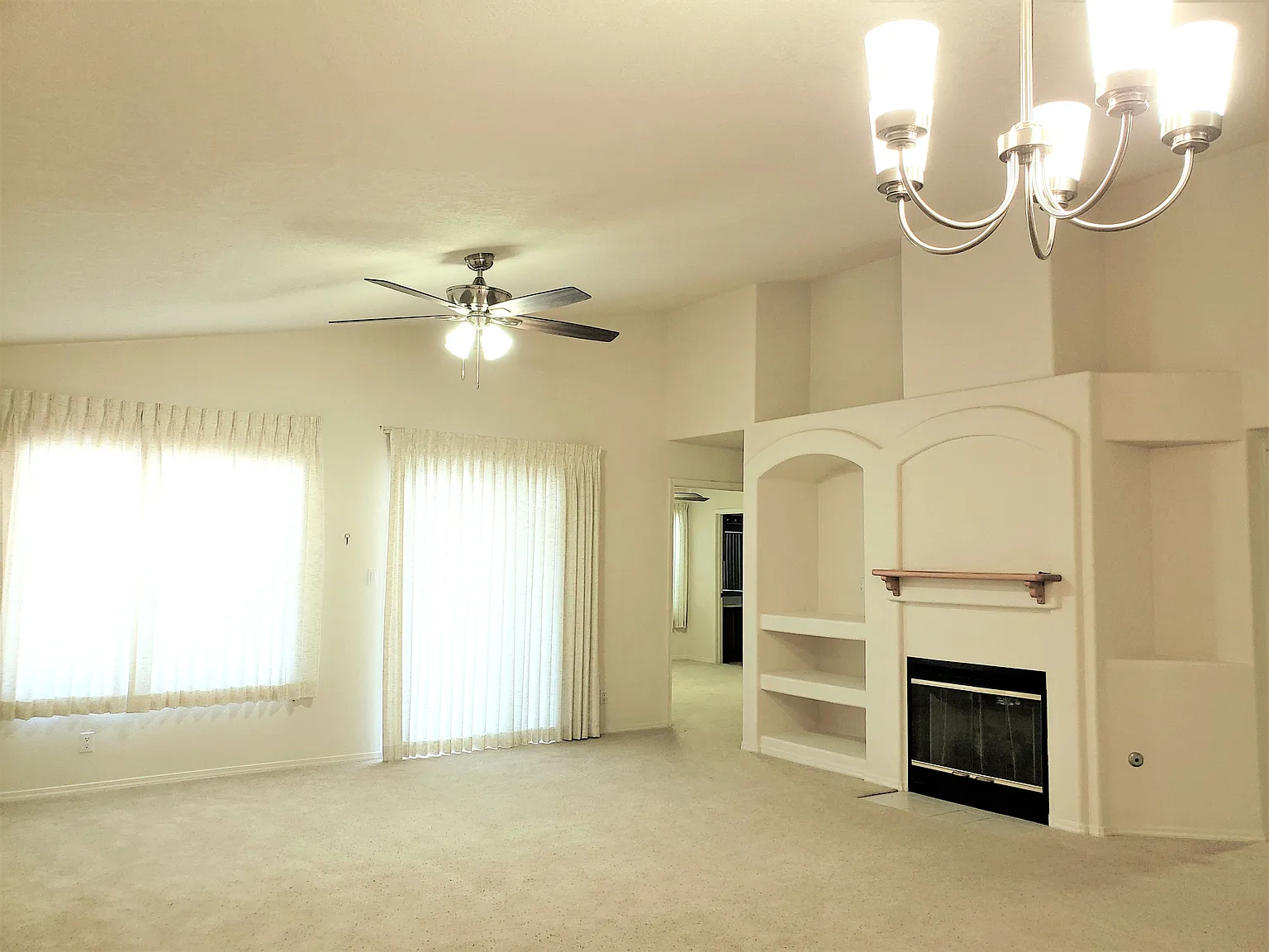 3 bed, 1750 sqft, $2,100 — Photo 3