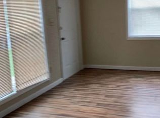 4501 Briggs St, Moss Point, MS 39563