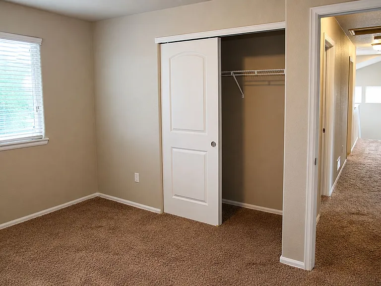1506 Dryland St — Photo 13