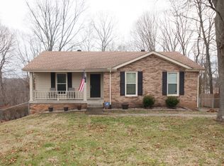 833 Lennox Rd, Clarksville, TN 37042