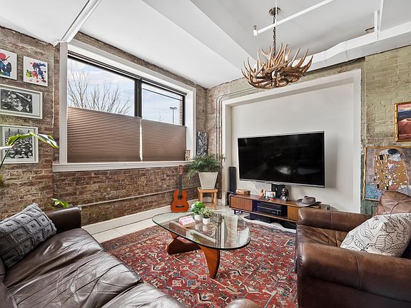 4th image of 300 Communipaw Ave APT 32