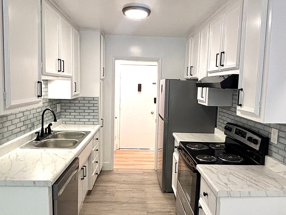 1st image of 3239 Glendora Dr #2