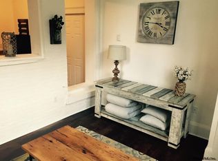 9 1/2 Caroline St APT 2, Saratoga Springs, NY 12866