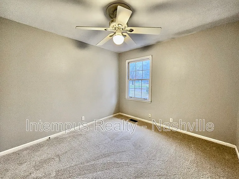 8124 Devens Dr — Photo 28