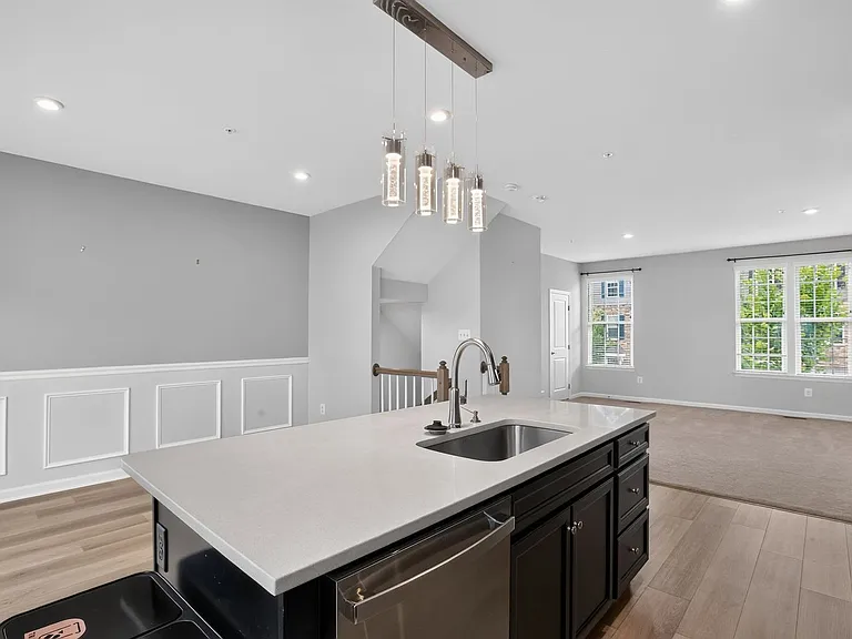 151 Seldovia Dr — Photo 5