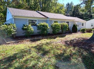 8785 Usher Rd, Olmsted Township, OH 44138