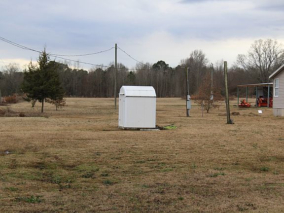 4th image of 898 County Road 1135