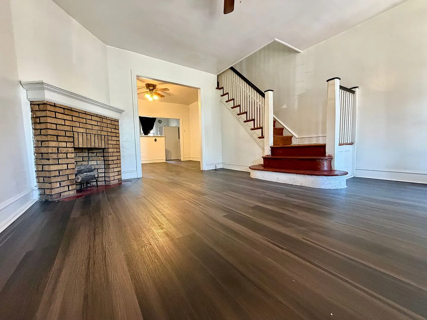 Charming 3-Bedroom Home in Kingsessing. Available NOW! — Photo 3