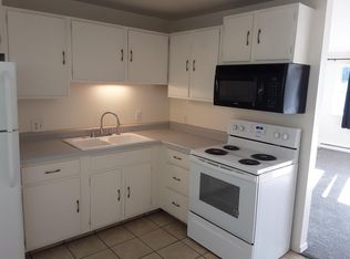 1215 E Fairhaven Ave #D, Burlington, WA 98233