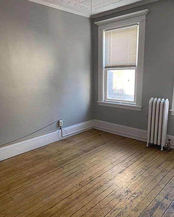 2nd image of 8 Joyce St APT 13